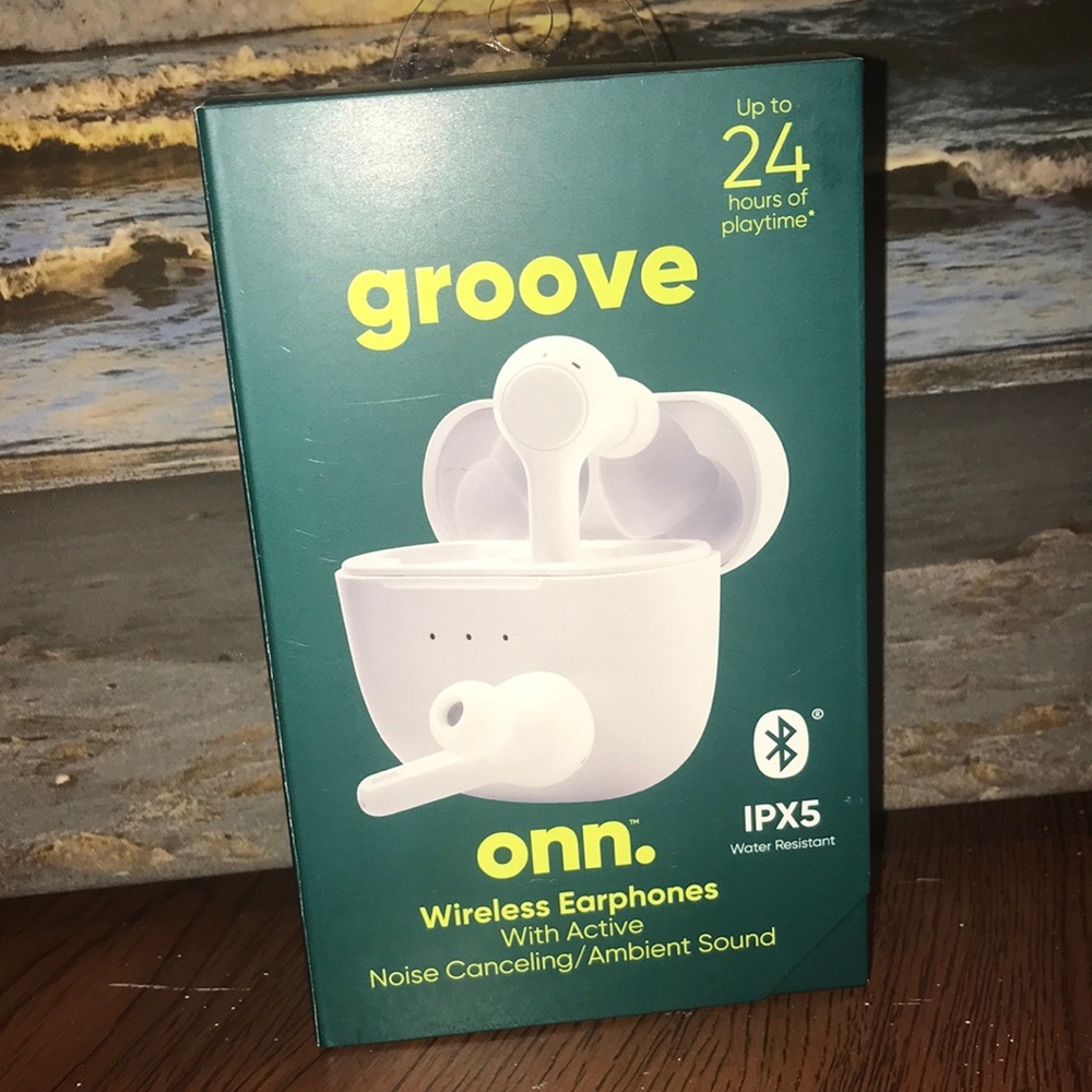 Groove onn wireless earphones